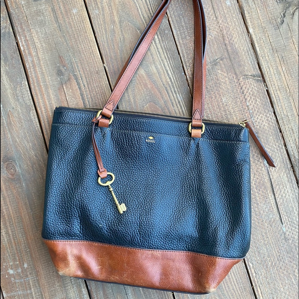FOSSIL Black & Brown Leather Tote purse